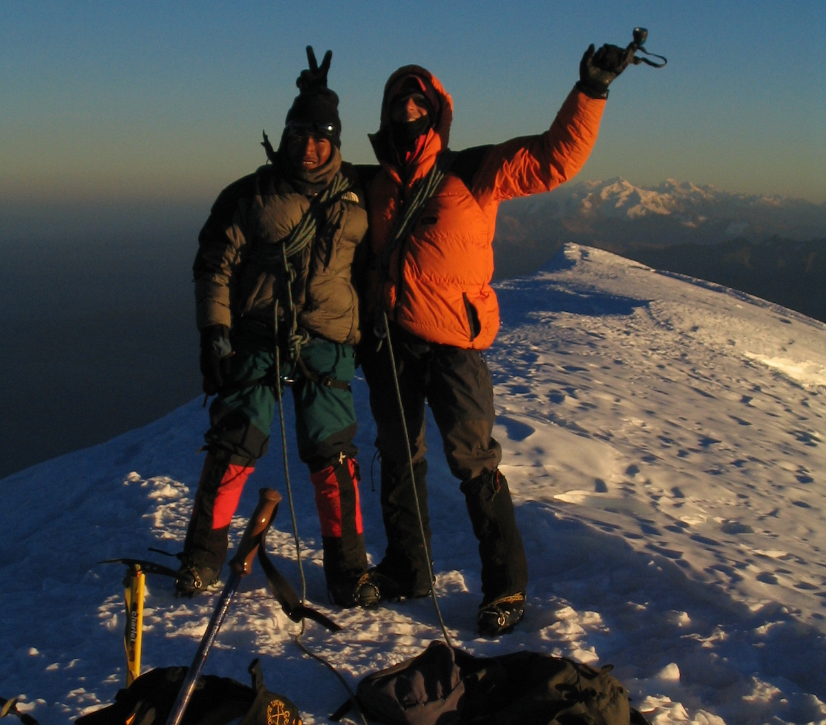 Day 3: High camp - Summit (6439m) - High camp - Base camp 