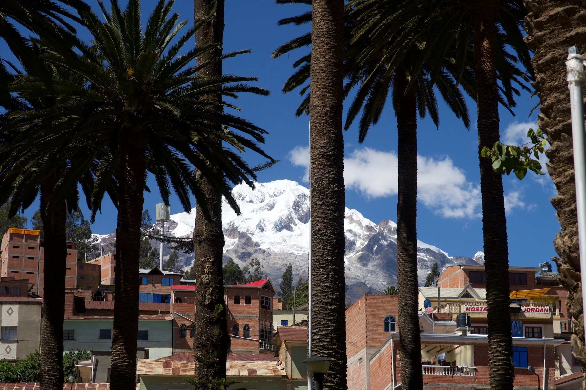 Day 1; La Paz (3600m) - Sorata (2700m) - Lachathiya (4200m) - Base camp of Illampu, Aguas caliente (4200m)